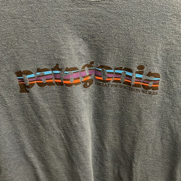 Patagonia men’s extra small tee - Picture 2 of 6